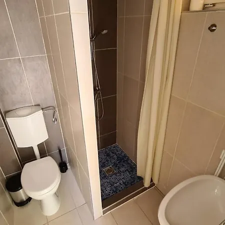 Hideaway Apartments Апарт-отель *