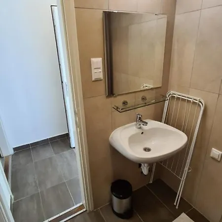 Hideaway Apartments Апарт-отель