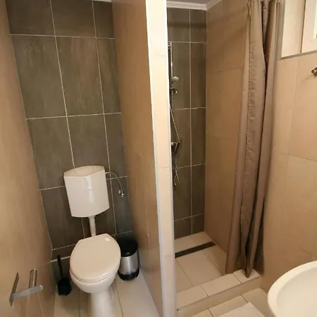 Hideaway Apartments * שיופוק
