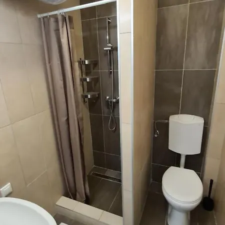 Hideaway Apartments שיופוק