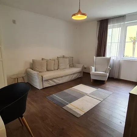 Hideaway Apartments מלון דירות