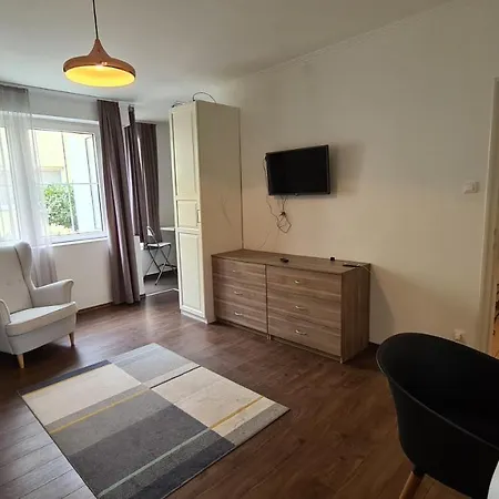 מלון דירות Hideaway Apartments