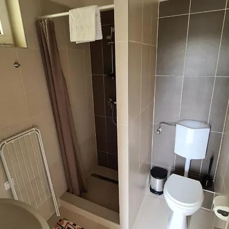 Hideaway Apartments Апарт-отель Шиофок
